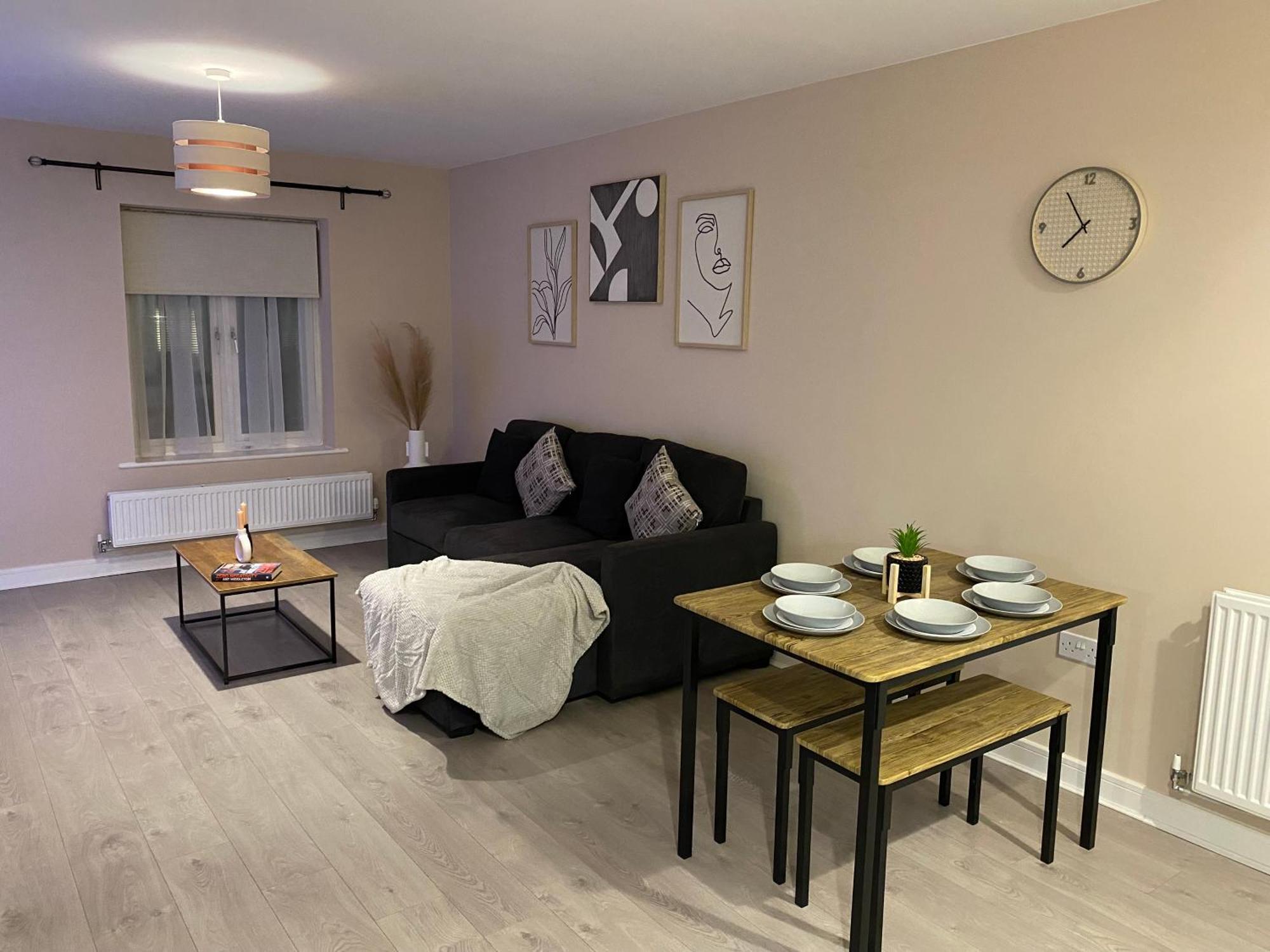 Crawley 2Bed Apartament Close To Gatwick Airport Copthorne  Exteriér fotografie